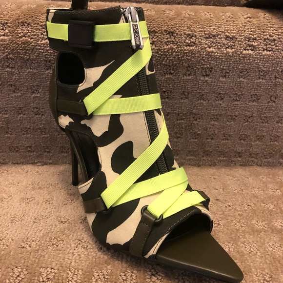 BOGO New camouflage heels - Picture 5 of 8